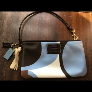 New with tags Coach wristlet