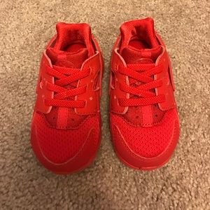 Nike Huaraches walker size 5