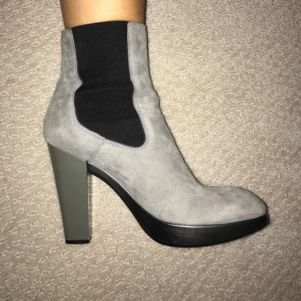 Gray suede Hogan boots