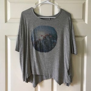 grey top