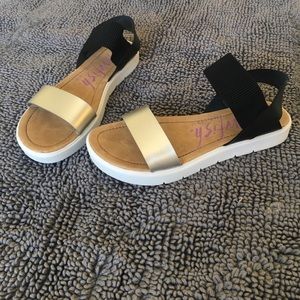 Blowfish Malibu flatform sandal