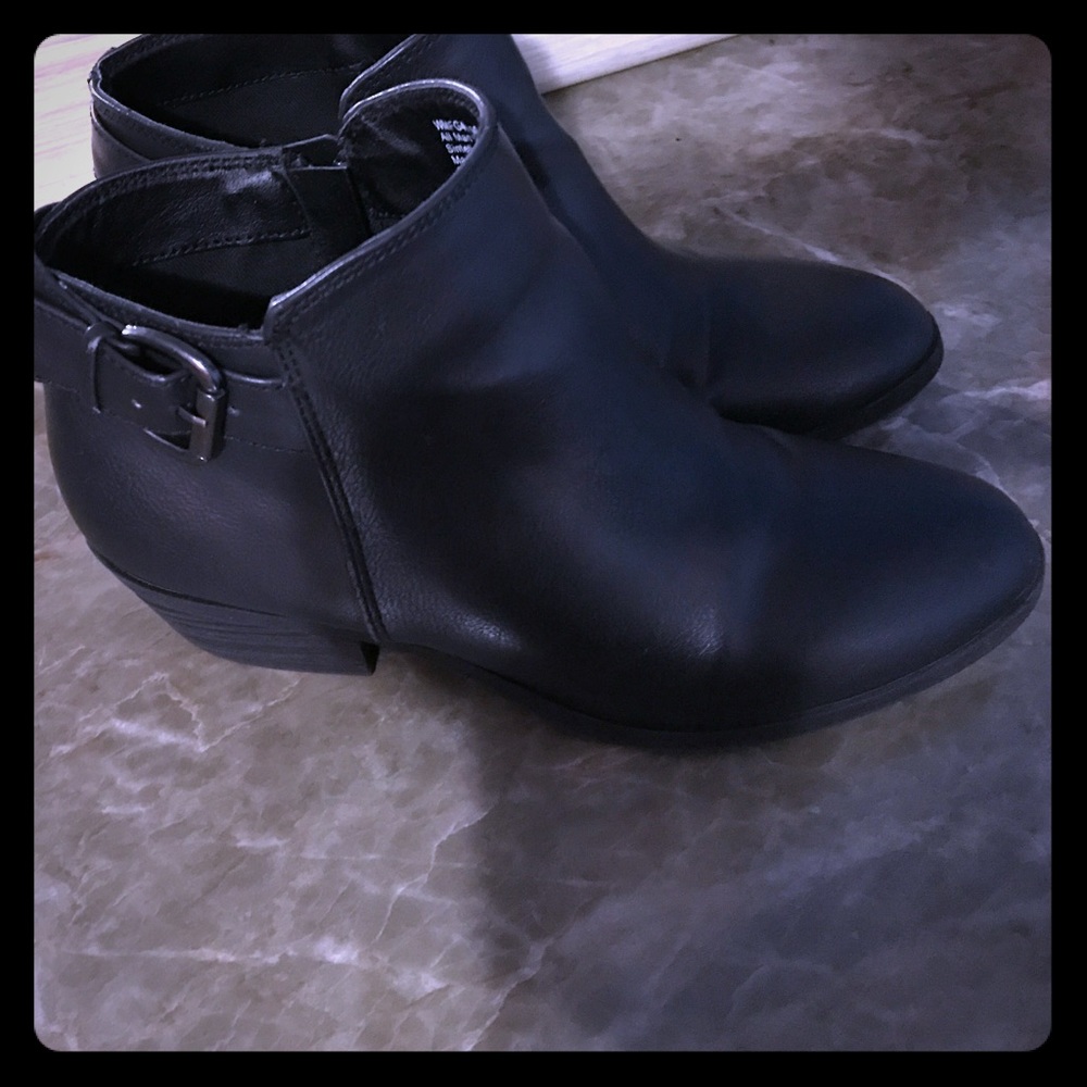 Black fall booties