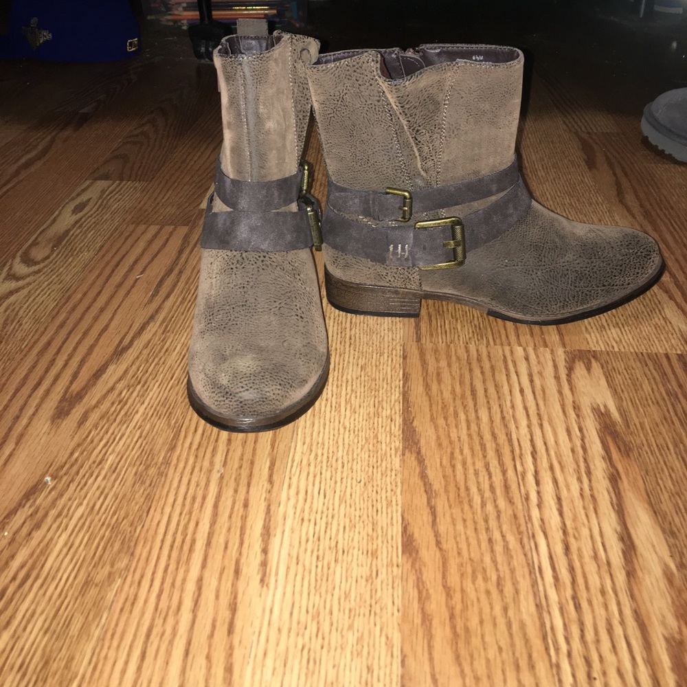Brown women's boots