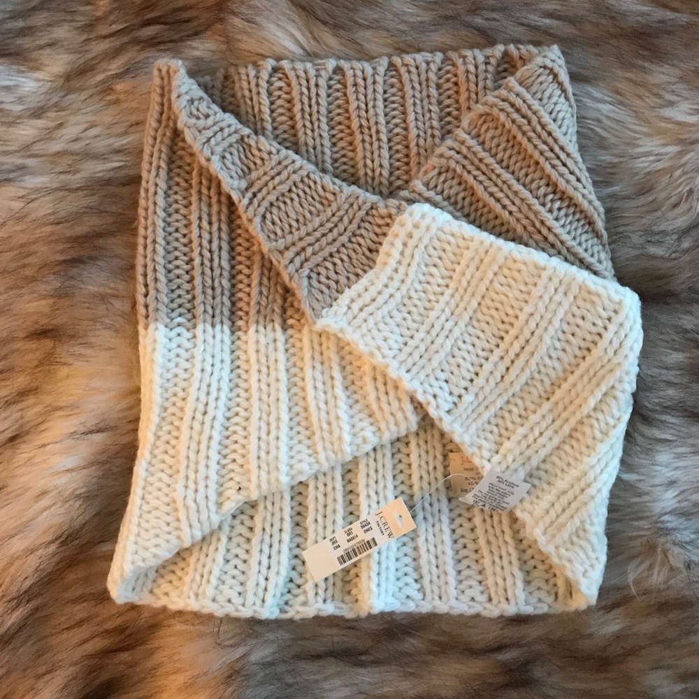 NWT J. Crew Cableknit Snood