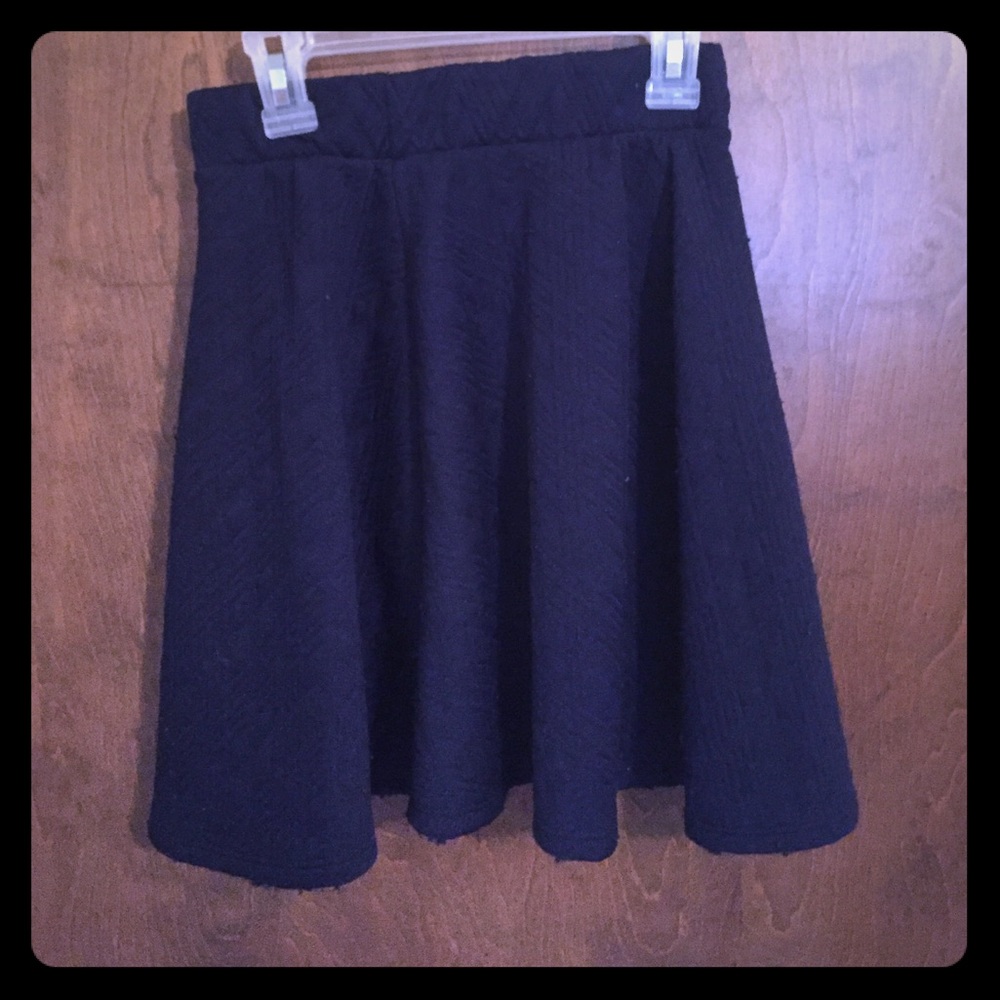 Navy blue mid rise skirt
