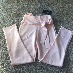 Perfect vacation pants, wish they fit me better