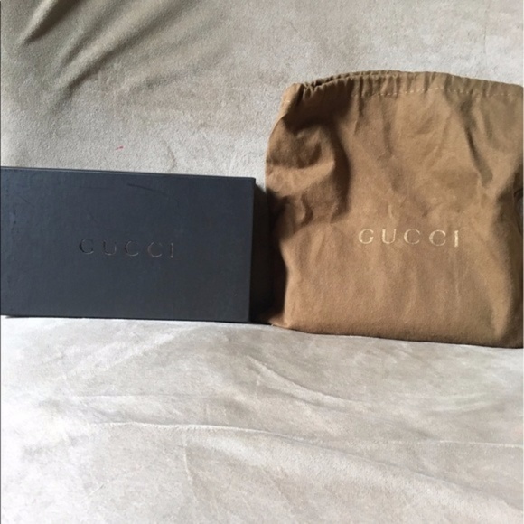 ⭐️ Gucci beaded clutch - Picture 7 of 8