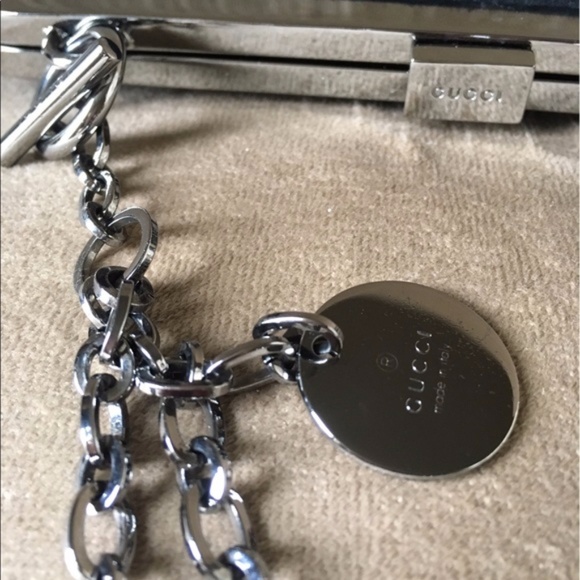 ⭐️ Gucci beaded clutch - Picture 4 of 8