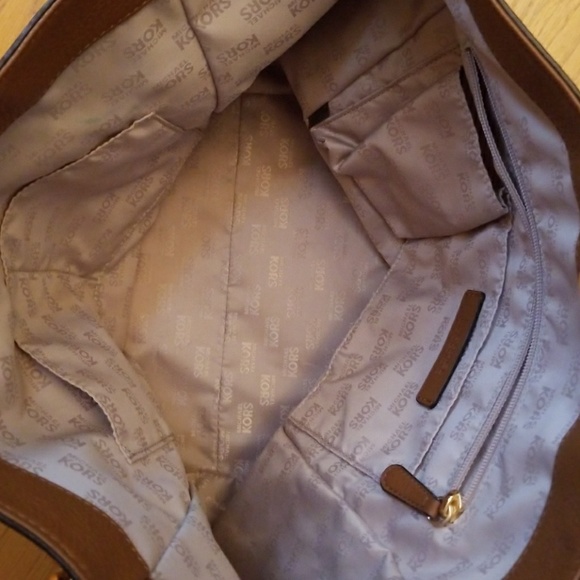 ๐ Michael Kors Brown Leather Tote Shoulder Bag - Picture 5 of 5