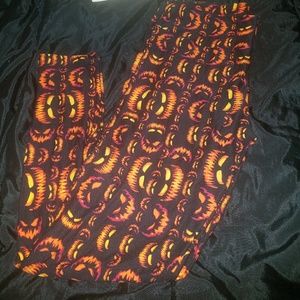 Lularoe jack- o'-lantern leggings T.C