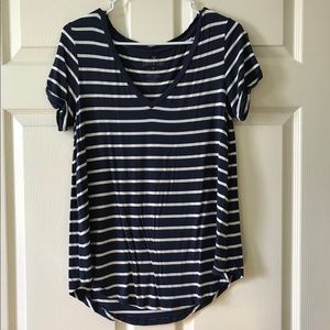 navy and white striped T