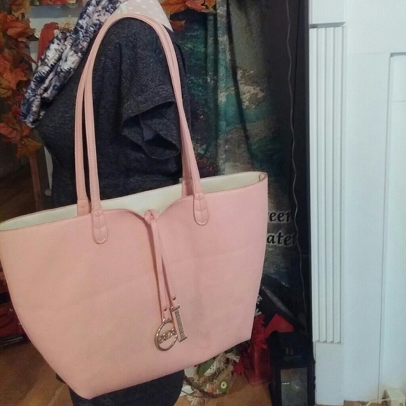 Handbags - Purse/ tote