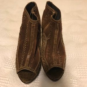 Vince Camuto brown heeled boots