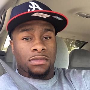 Meet your Posher, Derrick