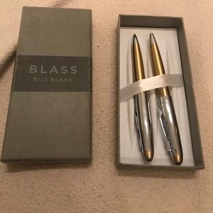 Bill Blass Set of 1 Pen and 1 Pencil