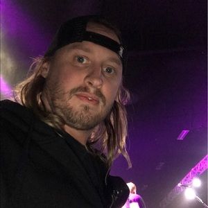 Meet your Posher, Barrett