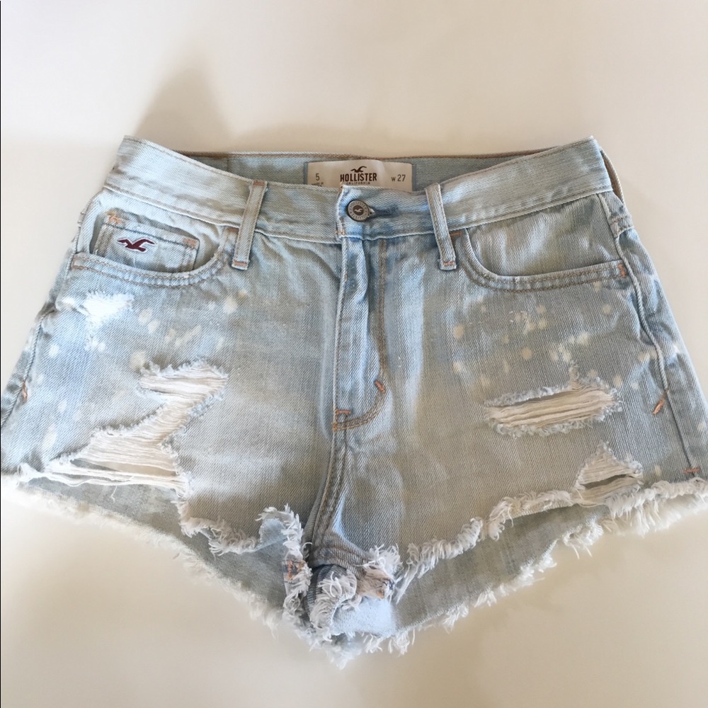 High-waisted light denim shorts