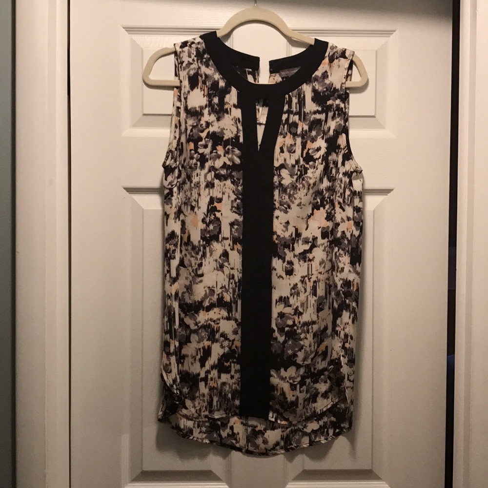 Medium Vince Camuto tunic blouse