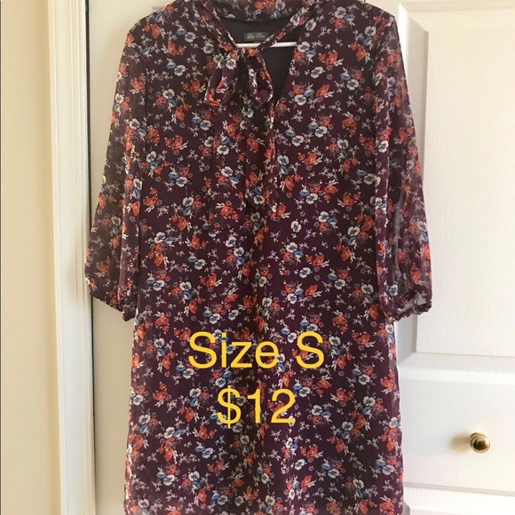 Dresses barely worn/ brand new - Picture 6 of 8