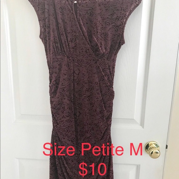 Dresses barely worn/ brand new - Picture 8 of 8
