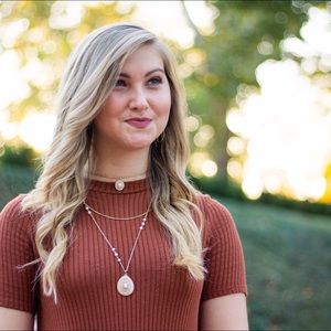 Meet your Posher, Andrea