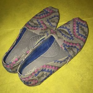 Tribal TOMS 💘