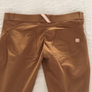 Freddy wr.up tan pants
