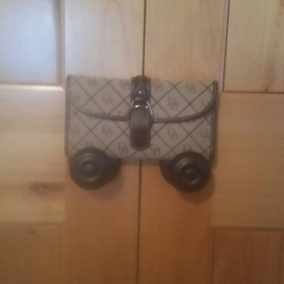 Wallet - Picture 1 of 1