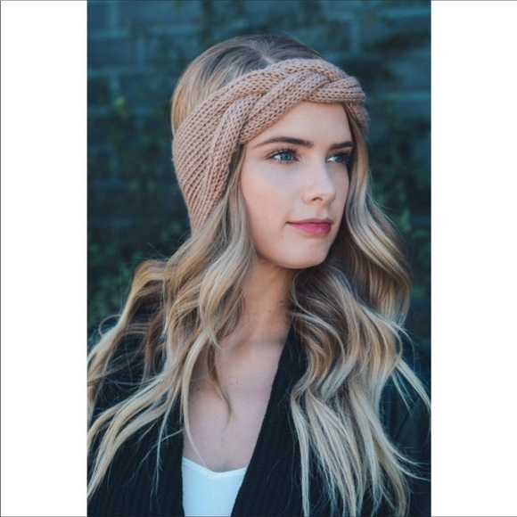 Gray Knit Headband - Picture 4 of 4