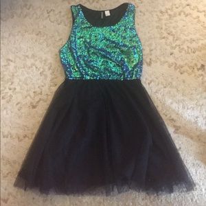 Blue/green sequin dress with tool bottom