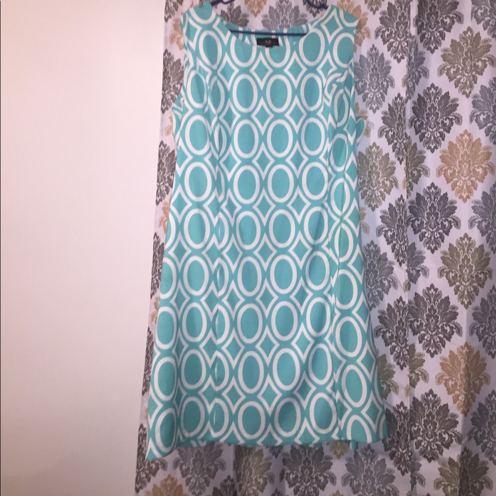 Women's dress