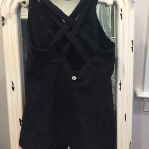 Black lululemon tank