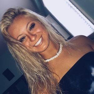 Meet your Posher, Arianna