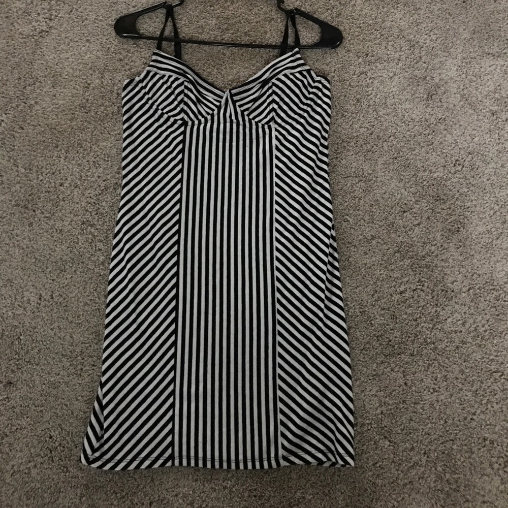 Striped Dress flattering stretch! Large, fits as 6