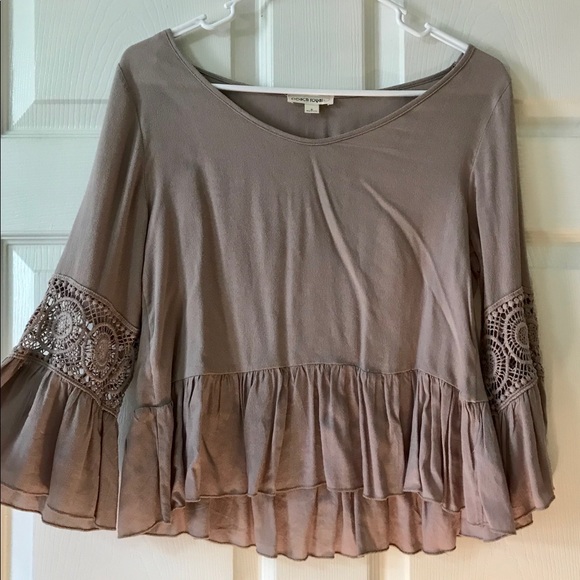 brown top - Picture 1 of 1