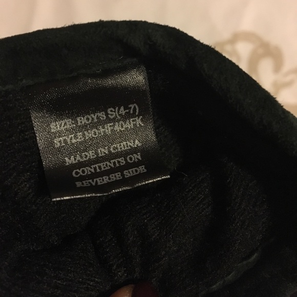 Gloves - Picture 2 of 2