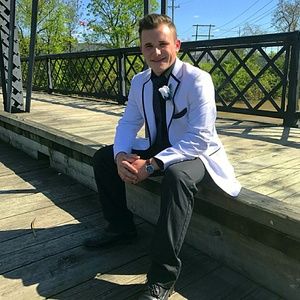 Meet your Posher, Andrew