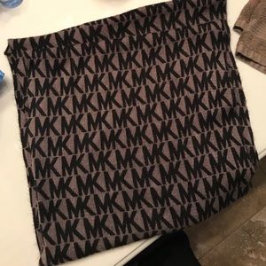 Michael Kors scarf