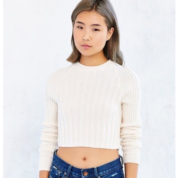 Urban Outfitters Cropped Cream Sweater 