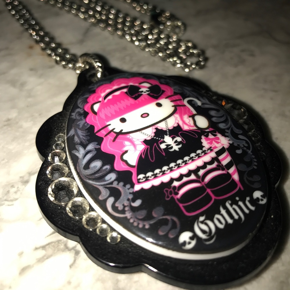 *SOLD* w/out tags! Tarina Tarantino Hello Kitty