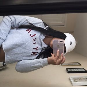 Grey NY to LA crop hoodie