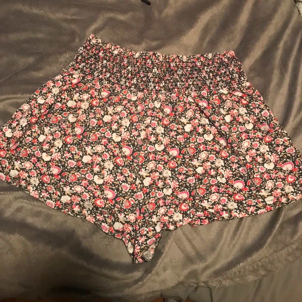 Flowy shorts