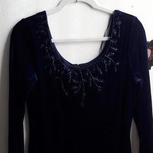 Floor-length Blue Velvet Dress with long sleves