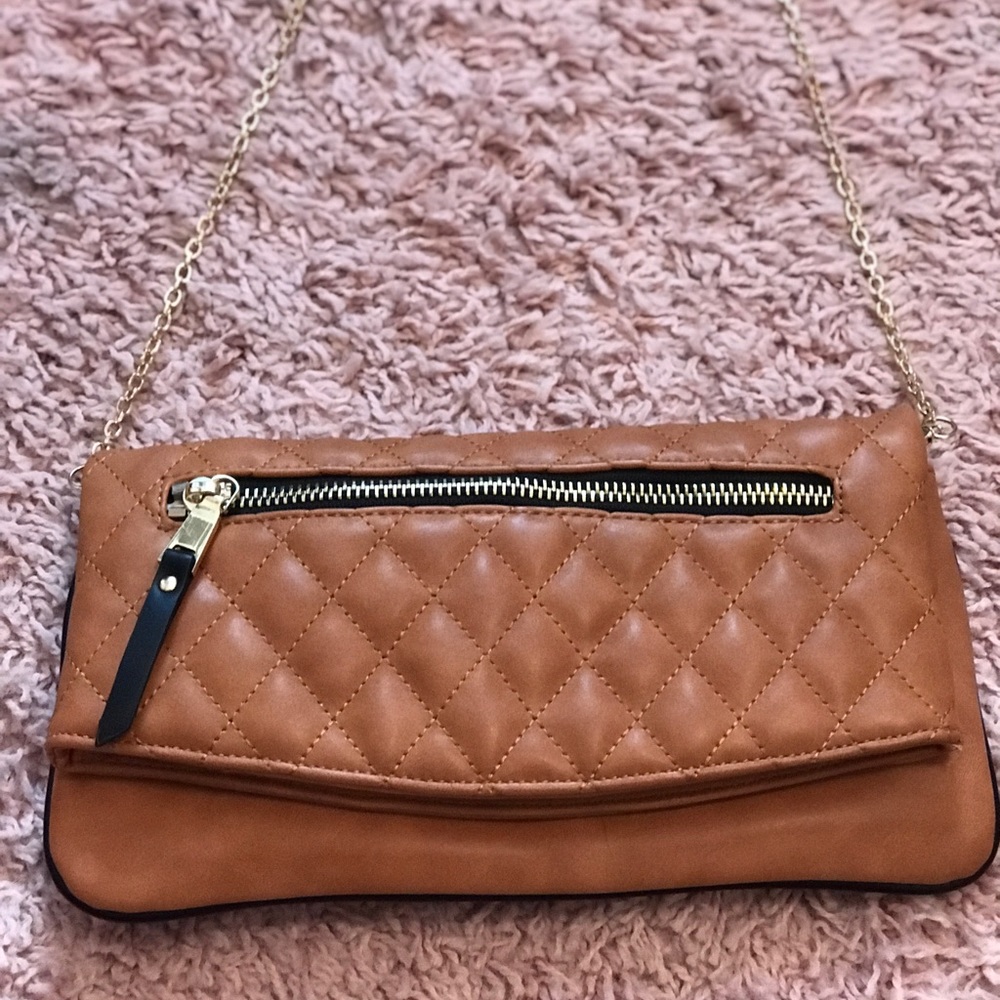Leopard lined clutch with gold chain - Picture 3 of 8