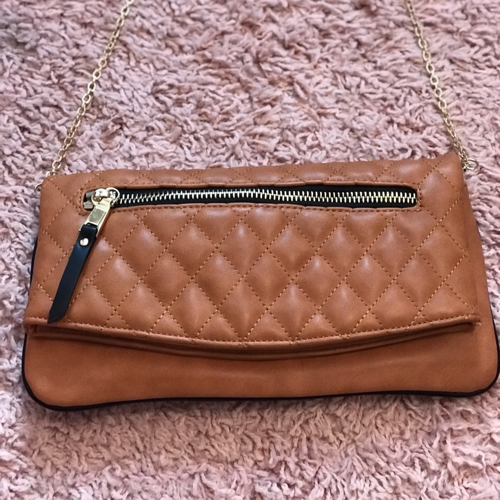 Leopard lined clutch with gold chain - Picture 1 of 8