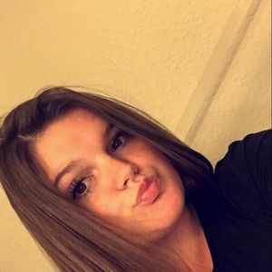 Meet your Posher, Hailey