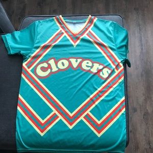 Clovers Sublimated uniform size M