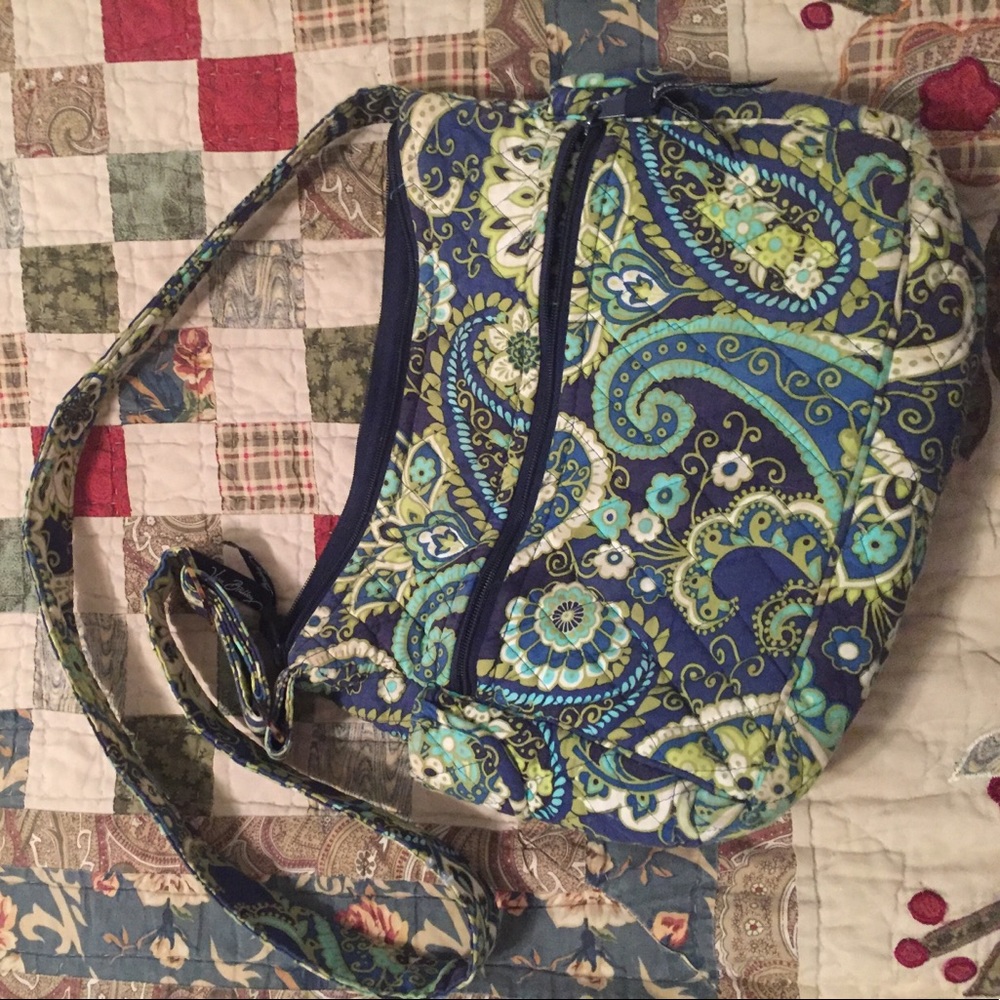 Vera Bradley purse, discontinued pattern