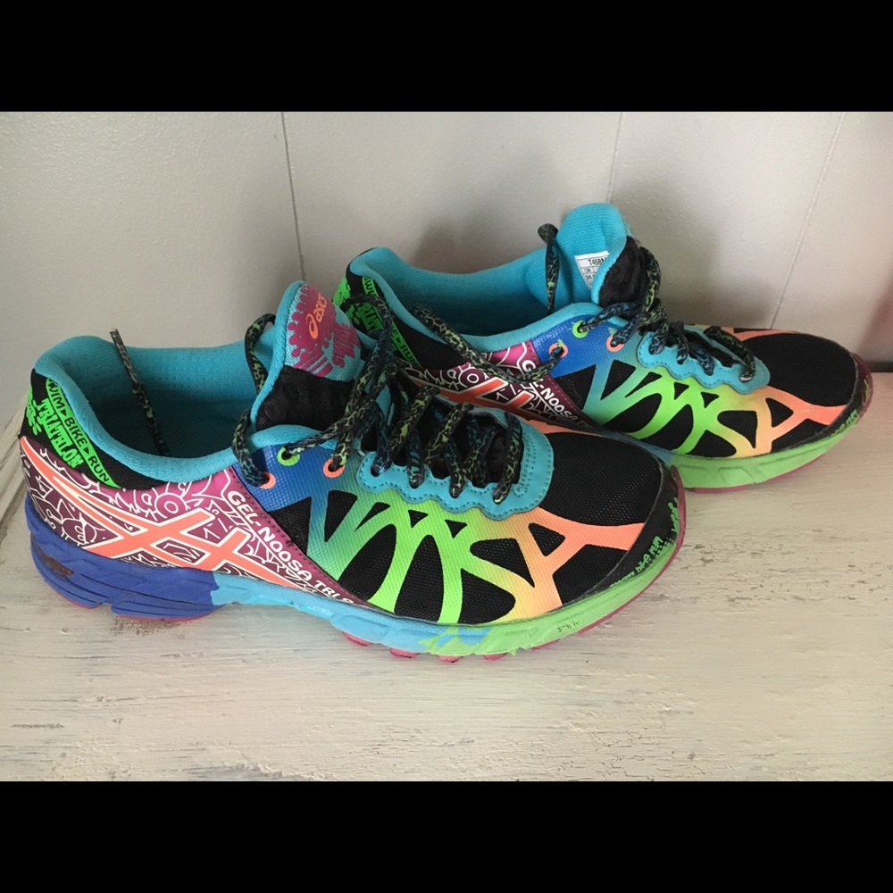 Bright colored ASICS gel noosa tri 9