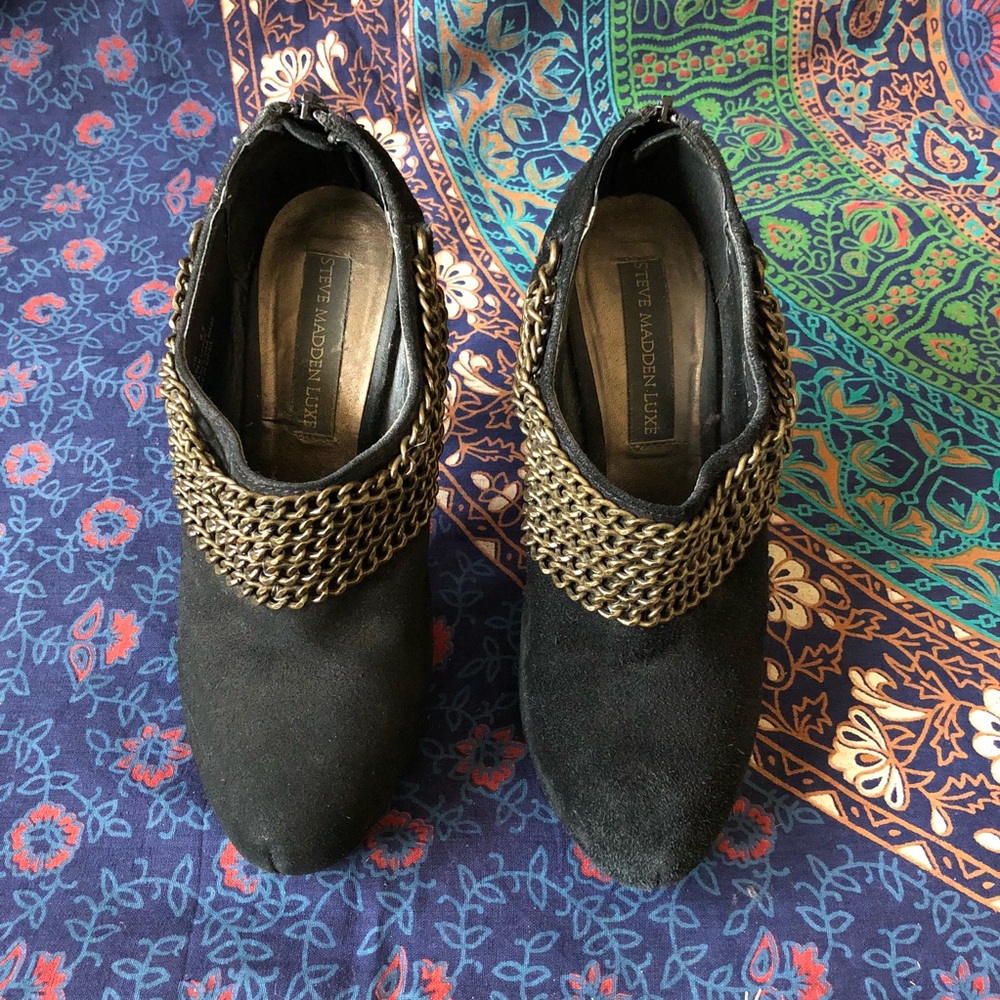Steve Madden Luxe Heels with Chain Decoration